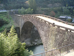 霊台橋