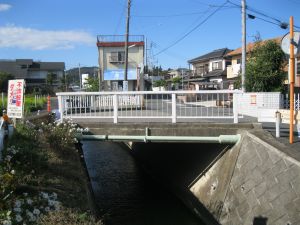 橋の写真”width=
