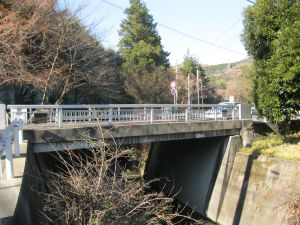 橋の写真”width=