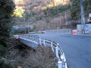 橋の写真”width=