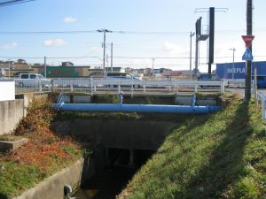 橋の写真”width=