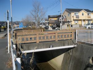 橋の写真”width=