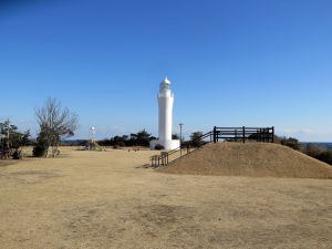 灯台の写真”width=