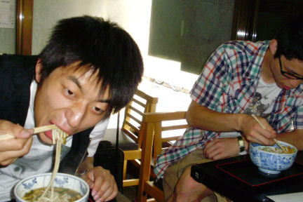 大阪屋の京風あんかけたぬきうどん